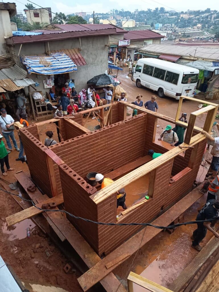 L’École, lauréate du « Concours d’idée d’architecture pour la construction d’une station-gare en matériaux bio/géo-sourcés à Yaoundé »