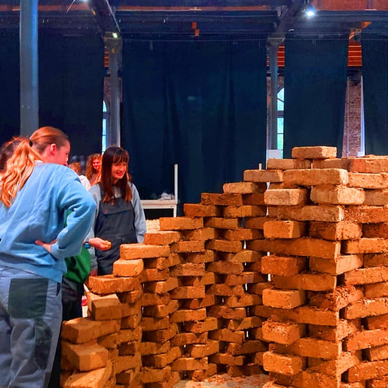 Projection – Terra Movida